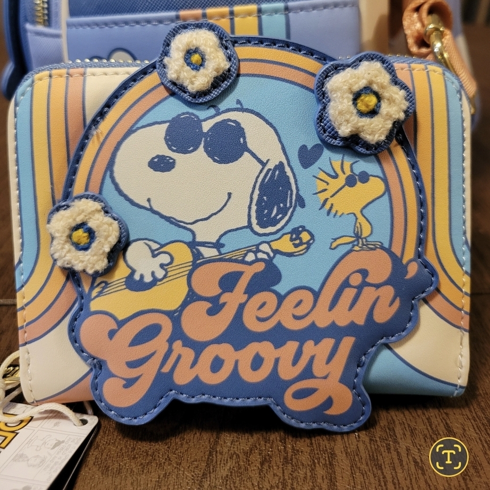 Loungefly Feelin' Groovy Peanuts Snoopy Wallet